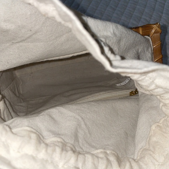 Handbag - Picture 6 of 7